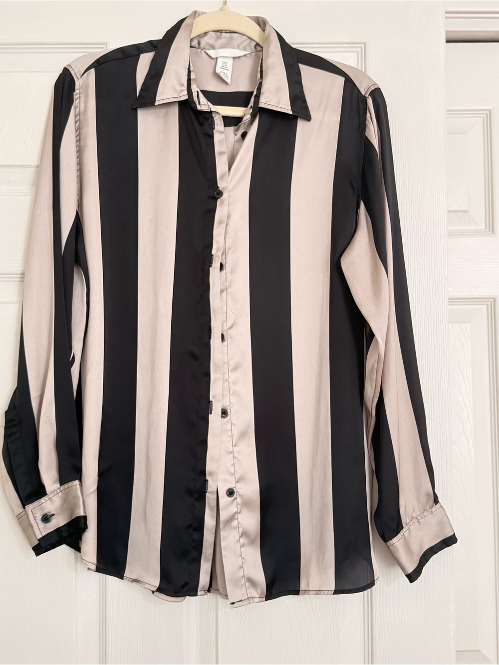 H&M Men's Black and Beige Vertical Stripe Button-Down Shirt